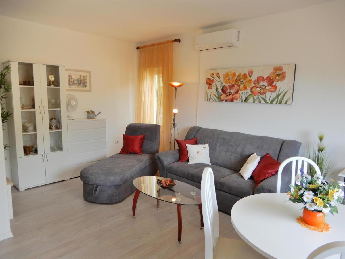 Apartment Ketty Mošćenička Draga Exteriör bild